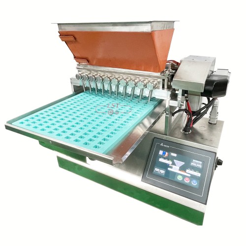 Inneal cumadh seoclaid 10 nozzles mullach bùird ùr airson uidheamachd bìdh candy cruaidh gummy depositor