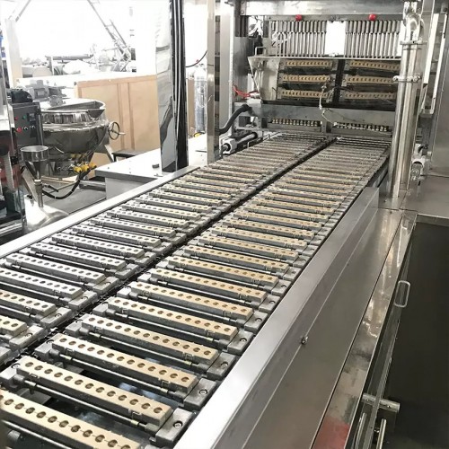 China Manufacturer Gummy Making Machine Soft Candy Jelly Depositing