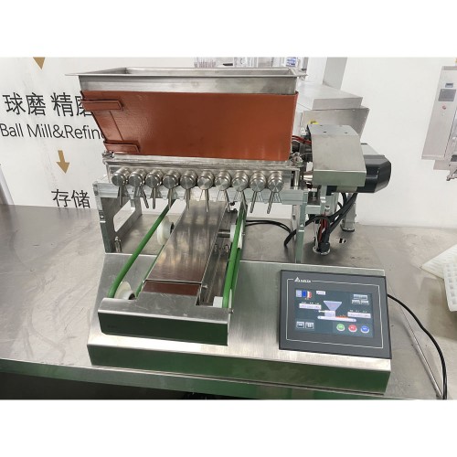 New table top 10 nozzles chocolate moulding machine for gummy depositor hard candy food equipment