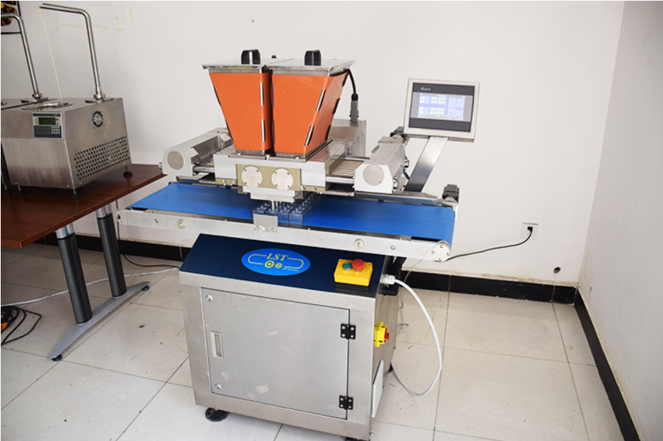 Small chocolate depositor machine automatic chocolate making machine chocolate depositor machine