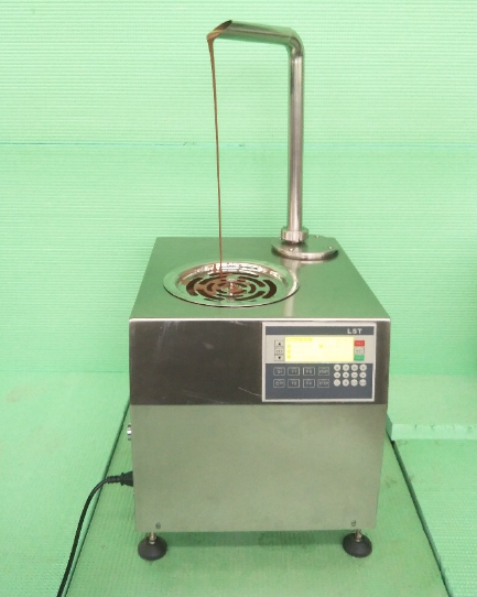 New Design 5.5 L Chocolate Tempering Machine Small Chocolate Tempering Machine Chocolate Dispensing Machine