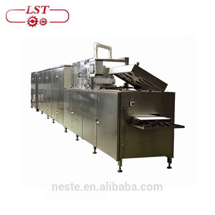 Chocolate making machine biscuits Chocolate depositing and molding machine