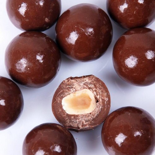Hiina pähklite šokolaadiga kattemasinate tootmisliini rihmkattemasinate tootja