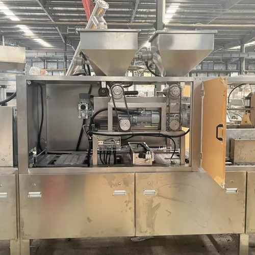 A mais nova corrente totalmente automática que move grãos estáveis ​​máquina de fazer chocolate máquina automática de barra de cereais de aveia máquina formadora